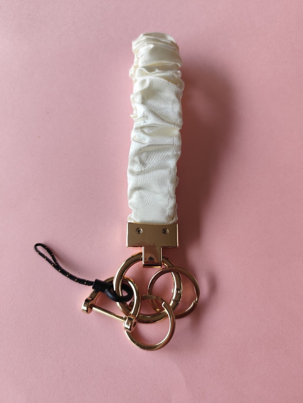 3/$20💗Ivory White Satin Wristlet Keychain with Gold Hardware